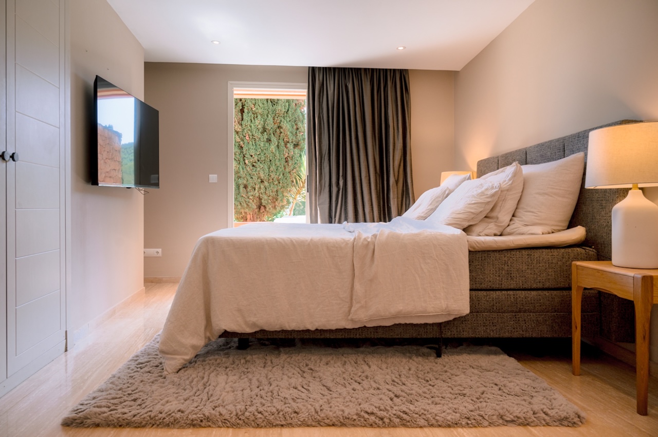 Resa Estates Ibiza apartment Ibiza sale verkoop Roca llisa bedroom.JPG